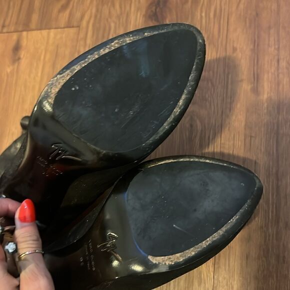 Giuseppe Zanotti Boots - High Heeled Booties - REAL LEATHER - Size 39 Worn Once - Picture 5 of 6